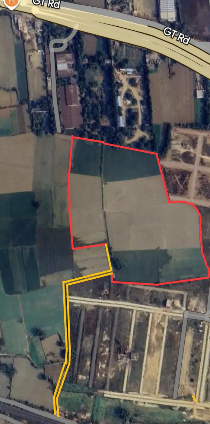 Satellite view of an ArthAxis agricultural site boundary in Aligarh